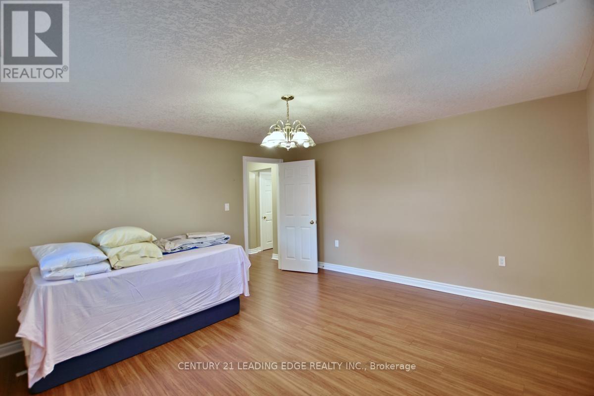 72 FOREST AVE