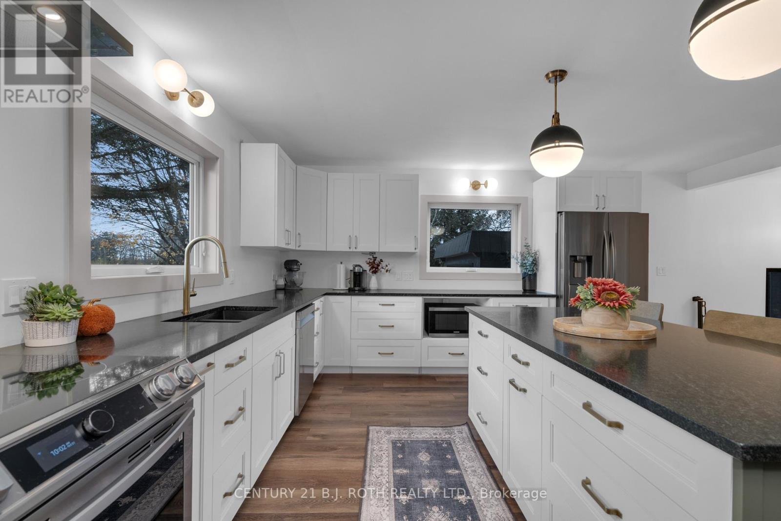 4 CONCESSION RD 13  W