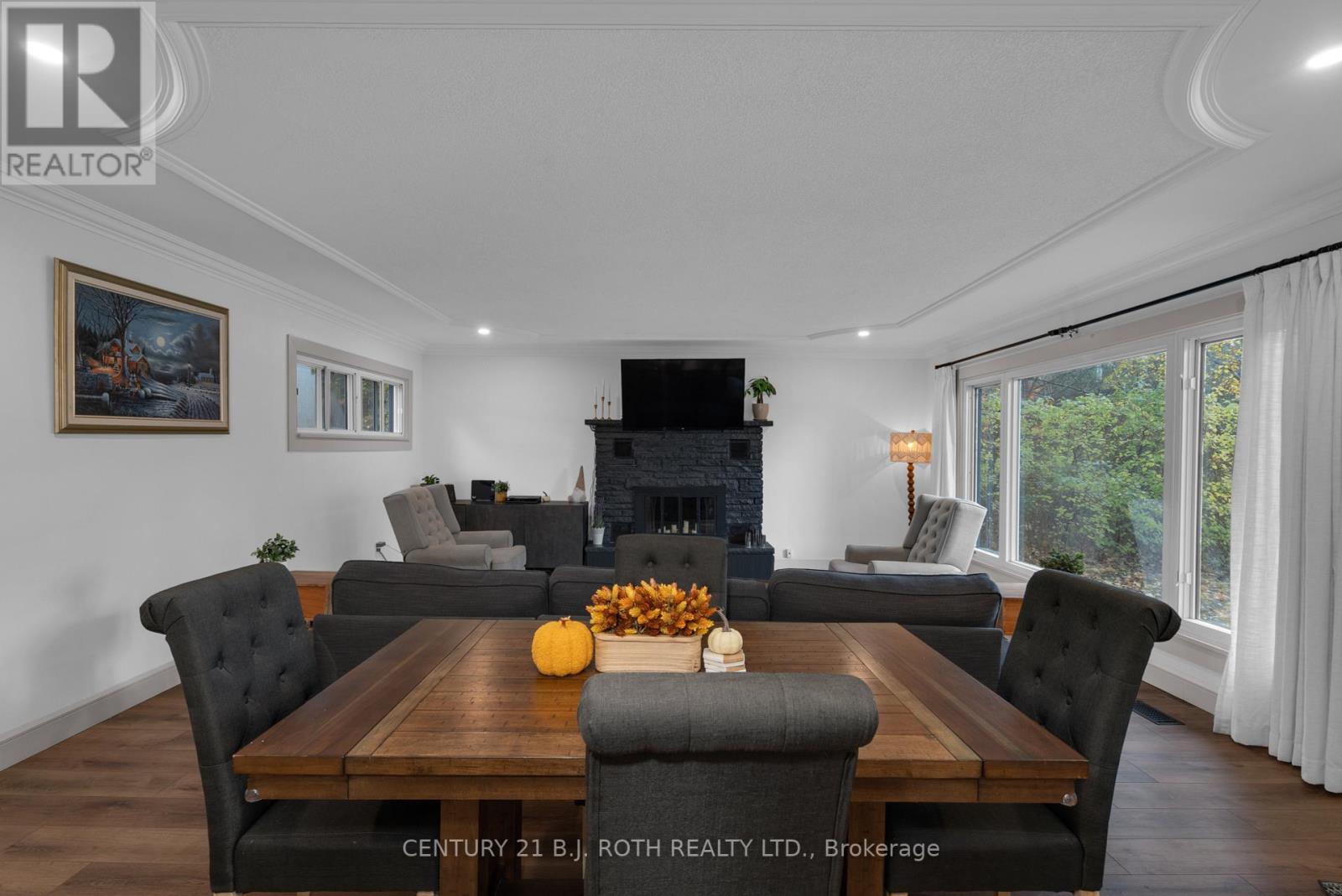 4 CONCESSION RD 13  W