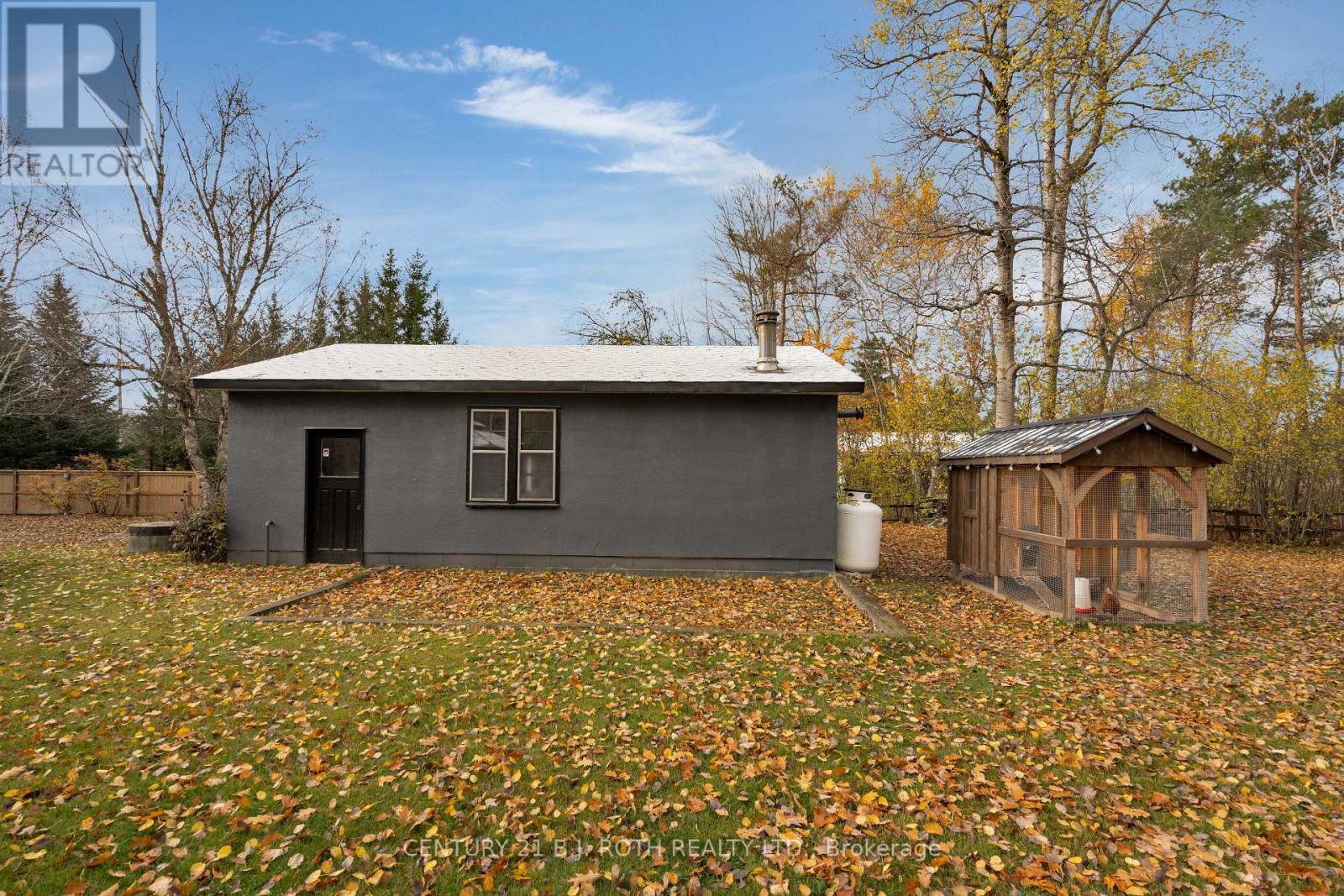 4 CONCESSION RD 13  W