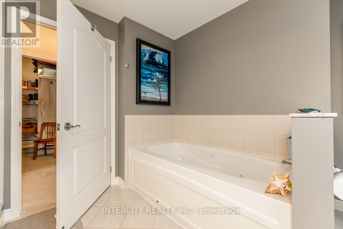 #301 -699 ABERDEEN BLVD, #301