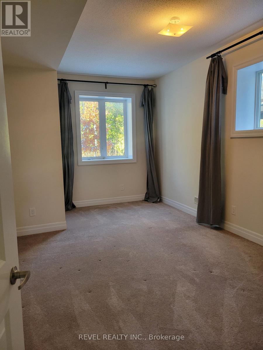 93 ALLEGRA DR