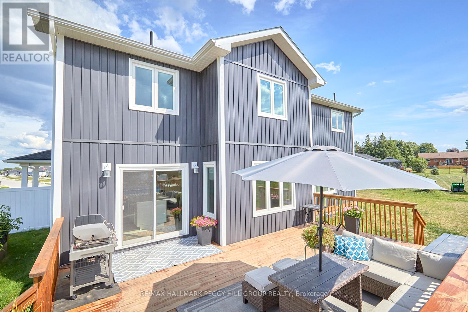 4 CHESLOCK CRES