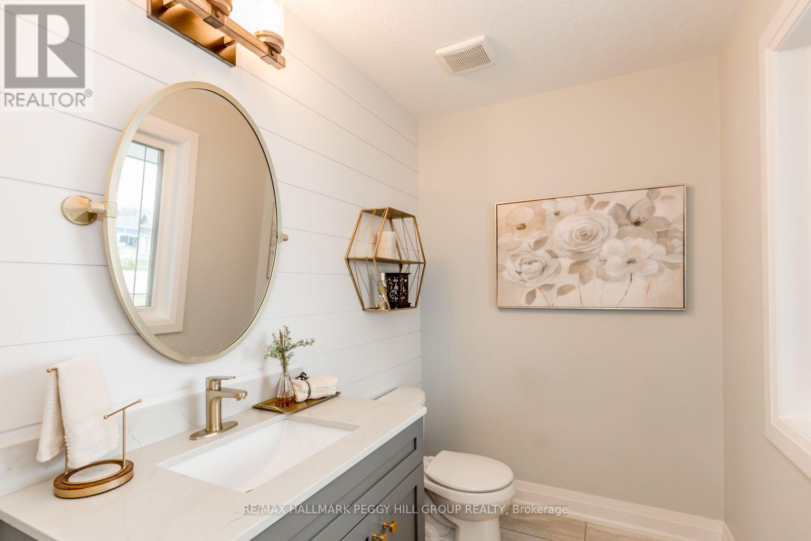 4 CHESLOCK CRES