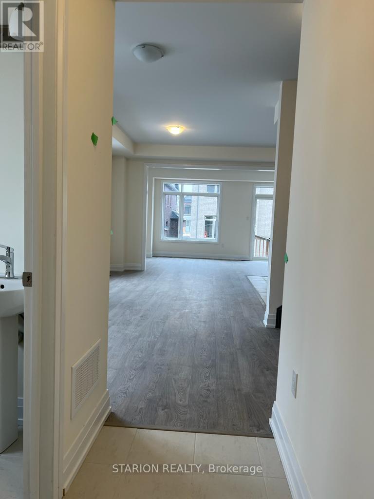 44 DAISY ST