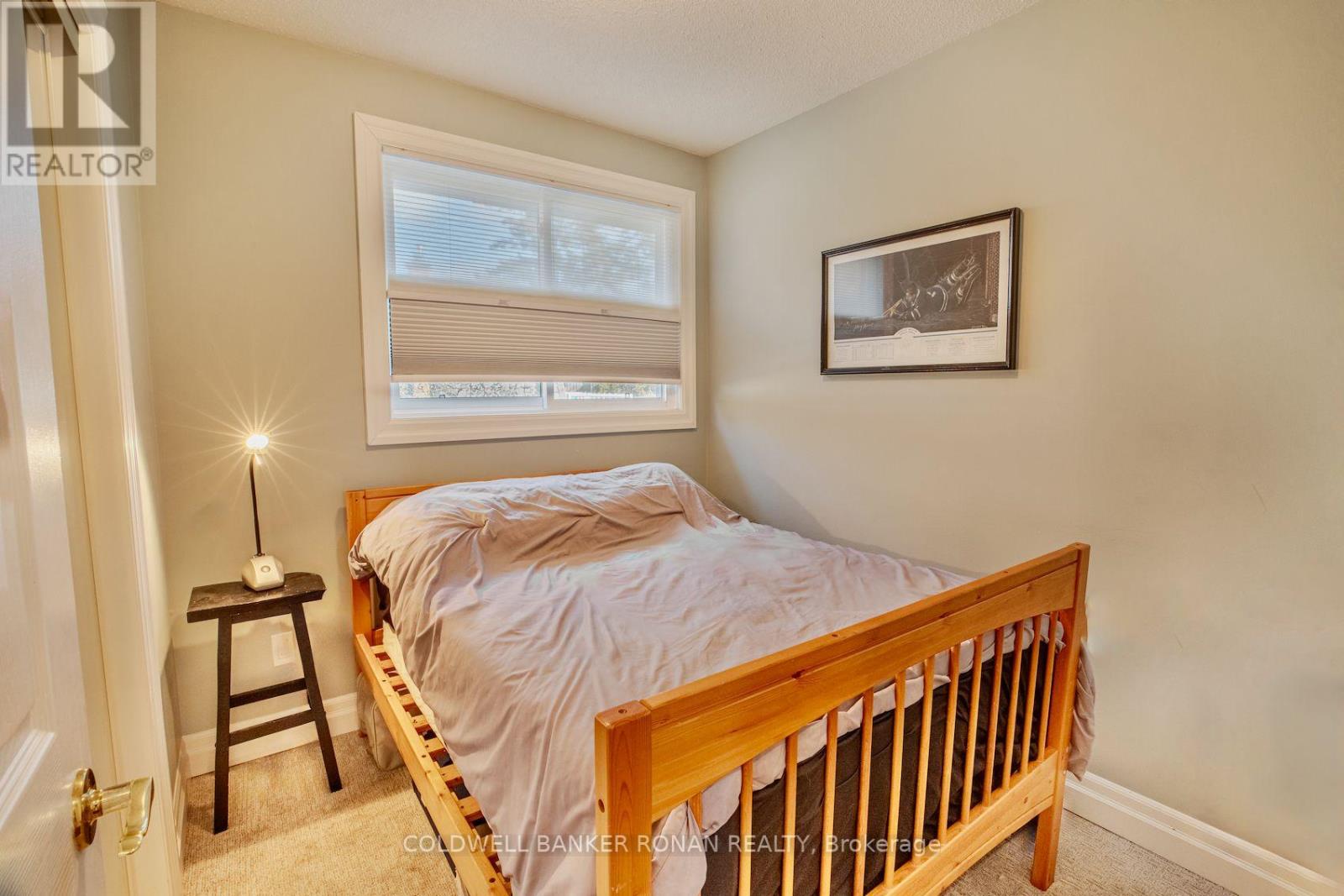 43 LANKIN BLVD