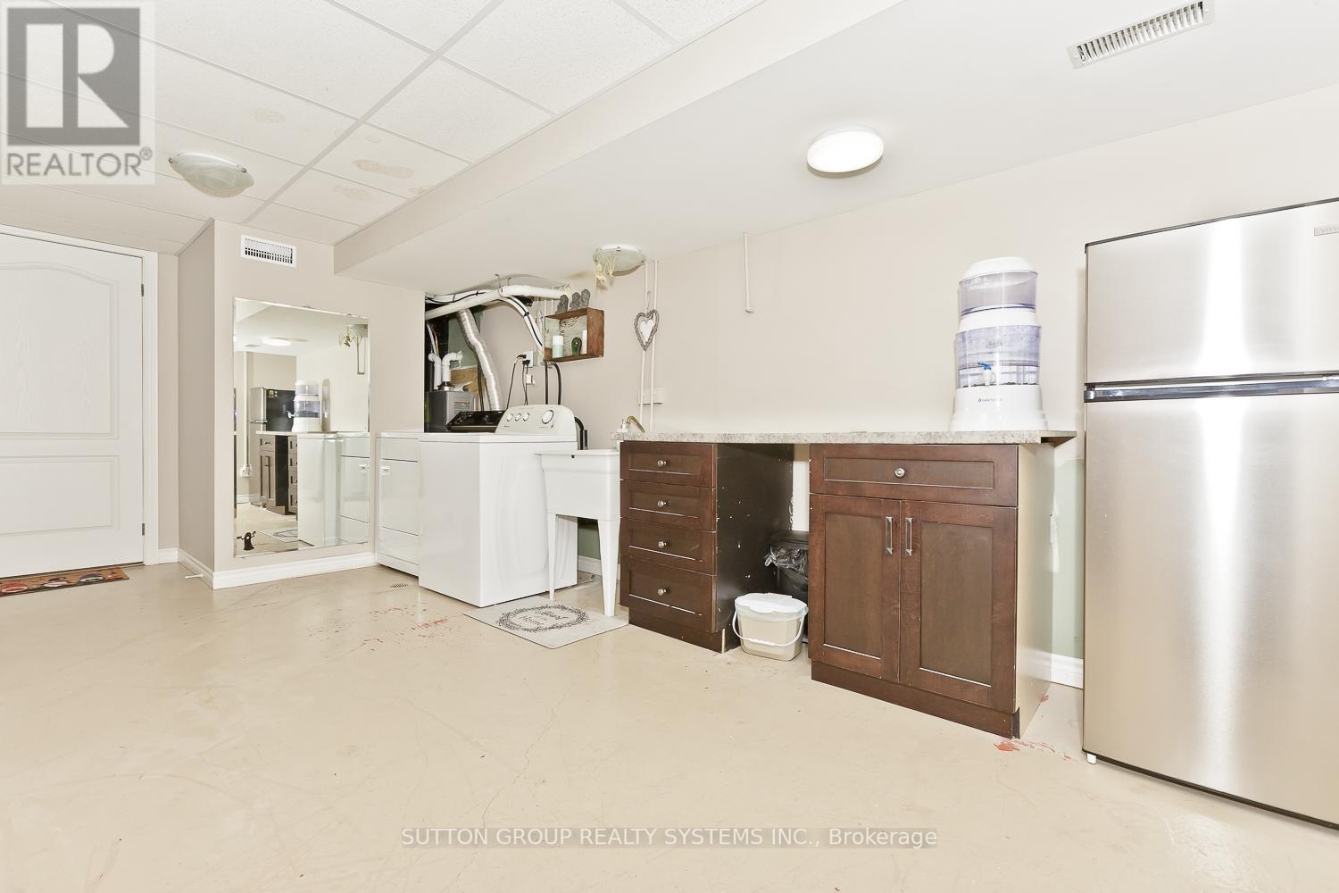 1877 RIVER RD W