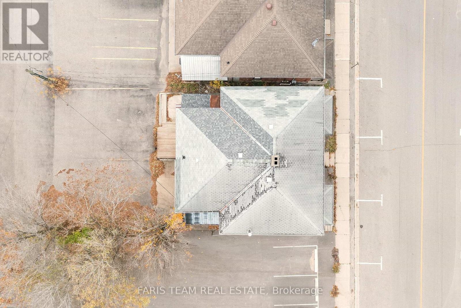 523 ELIZABETH ST