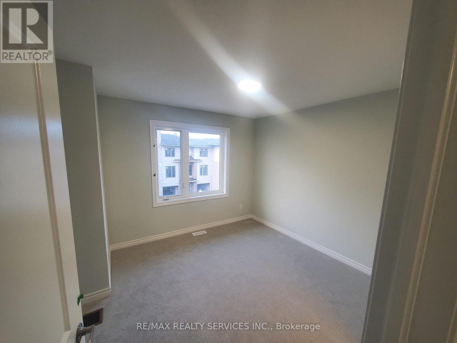 #35 -71 WINTERS CRES, #35