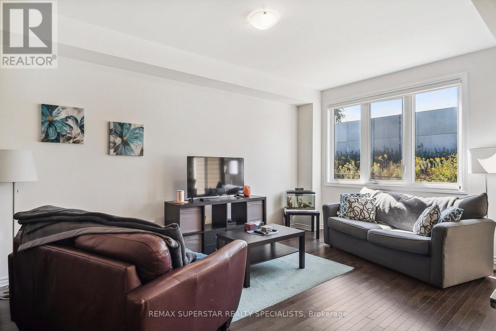 59 EBERHARDT DR