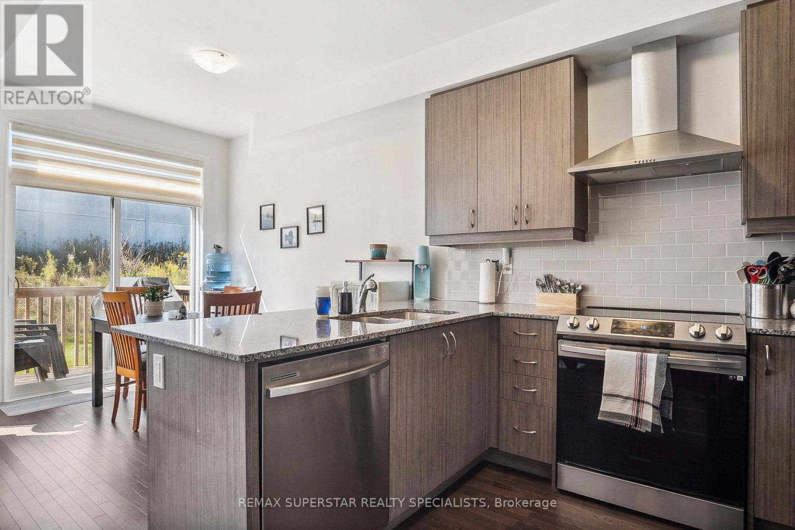 59 EBERHARDT DR