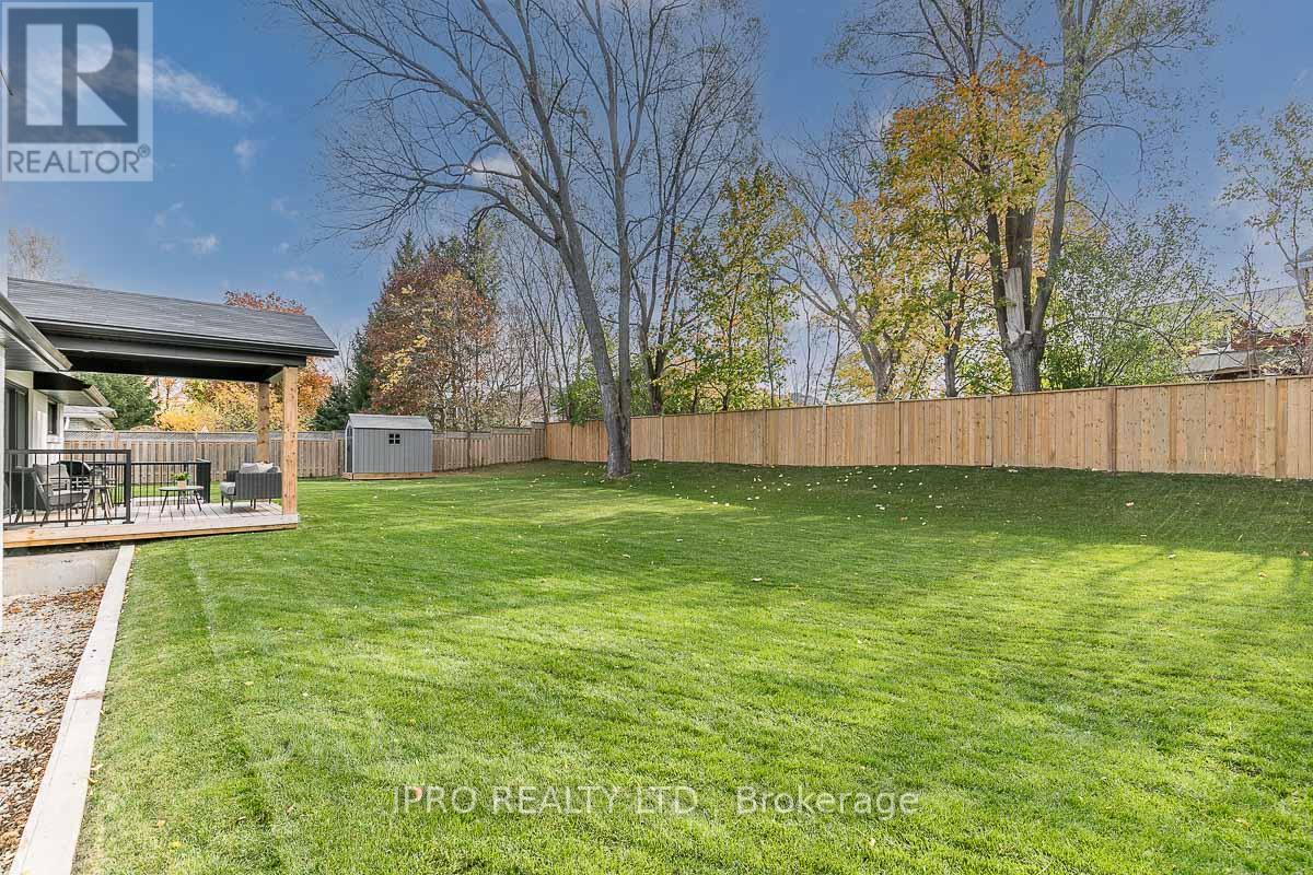 10 GOLFVIEW DR