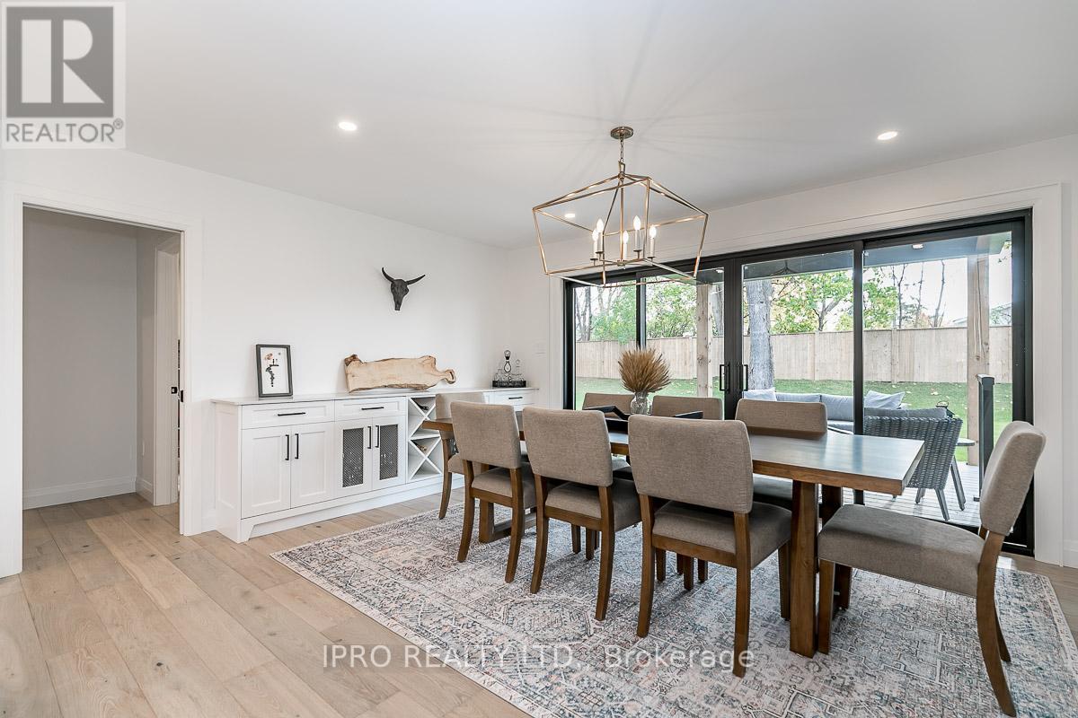 10 GOLFVIEW DR