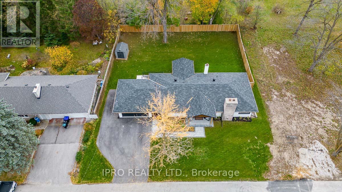 10 GOLFVIEW DR
