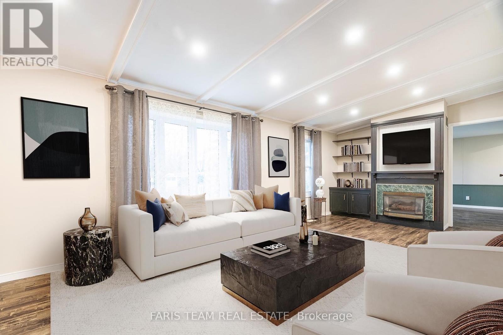 3 MURRAY DR