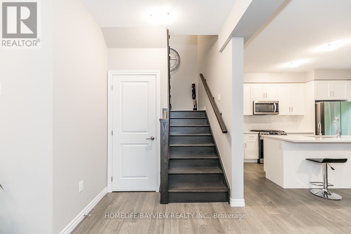 1051 WRIGHT DR