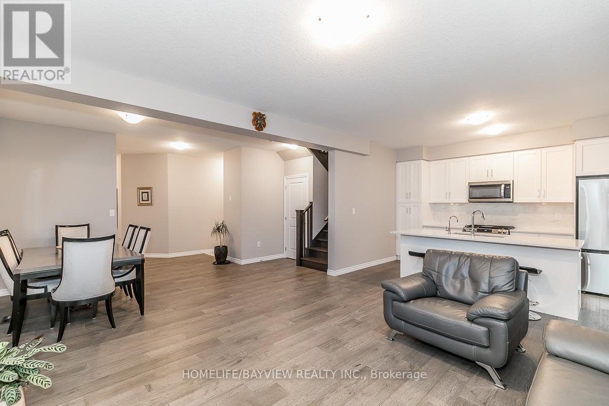 1051 WRIGHT DR