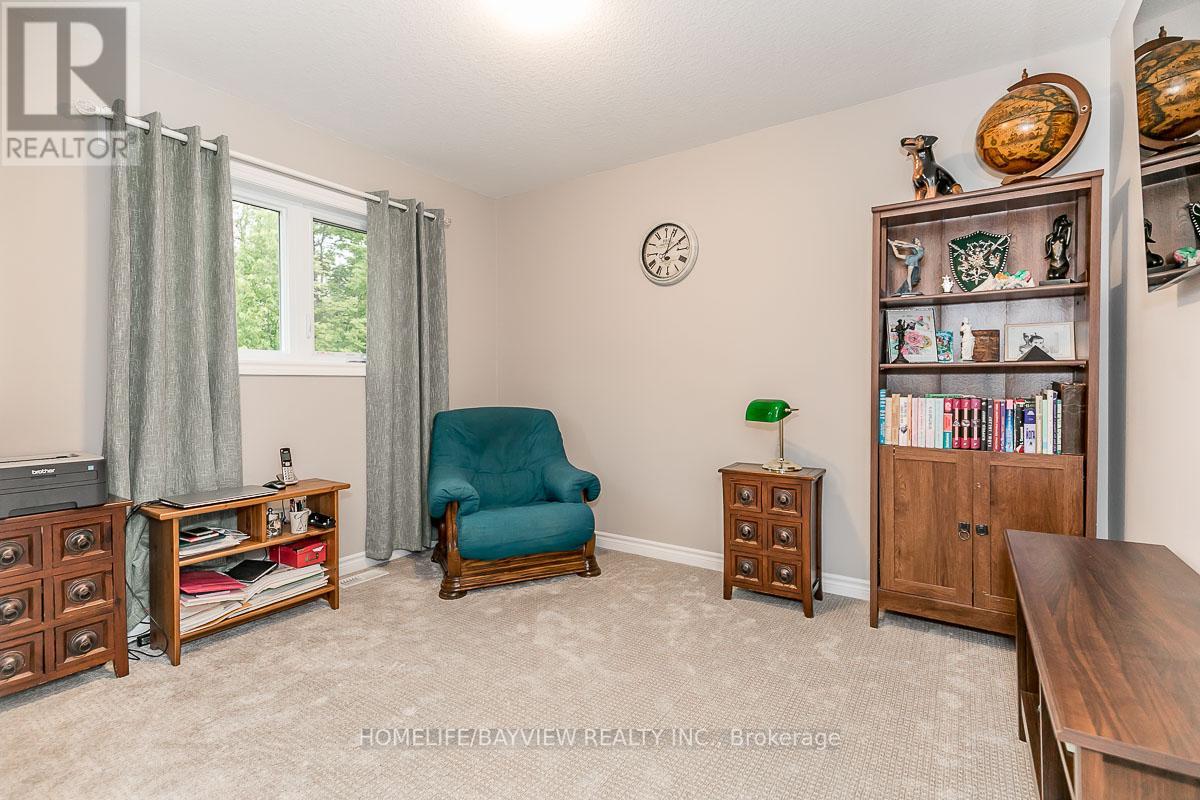 1051 WRIGHT DR