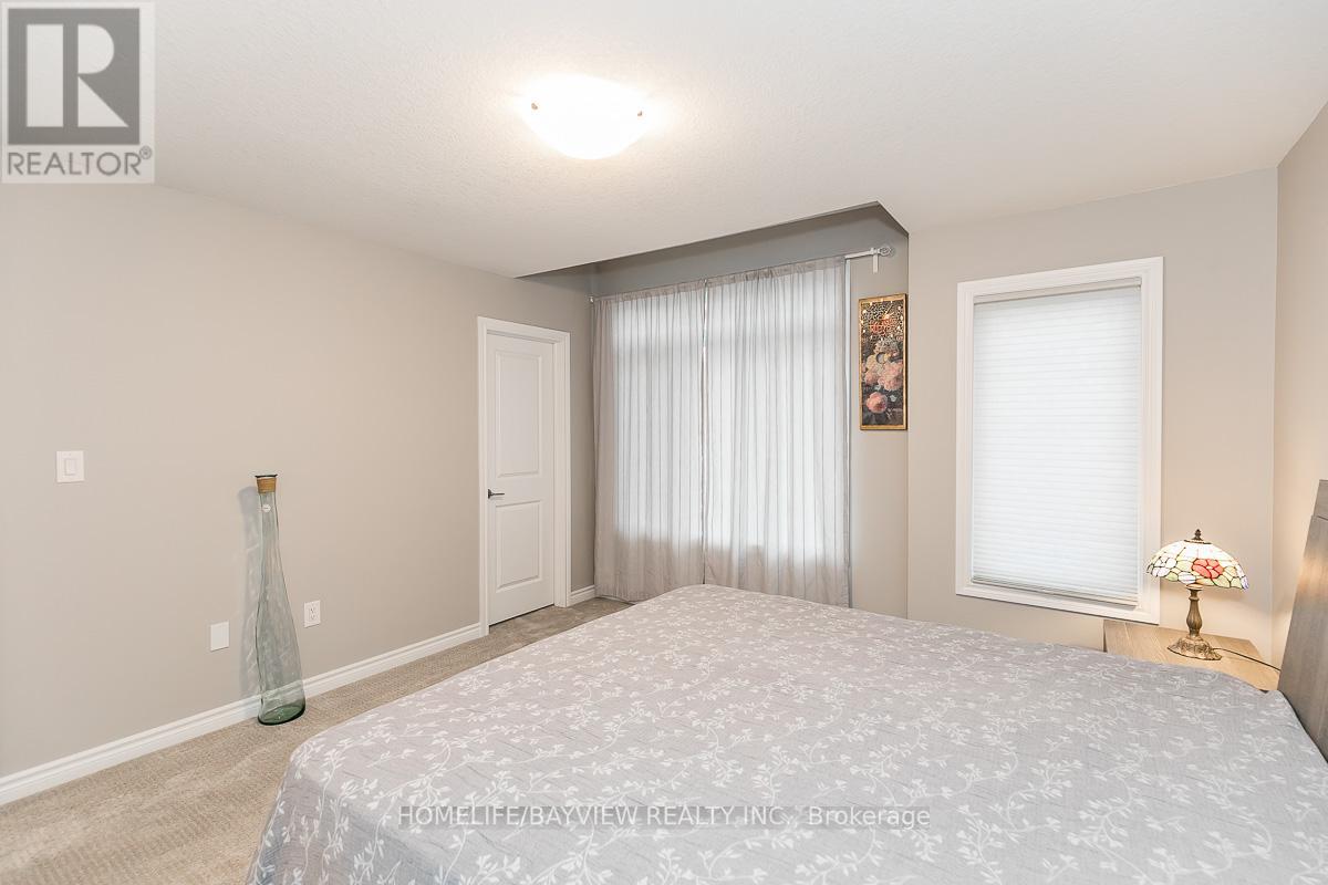1051 WRIGHT DR