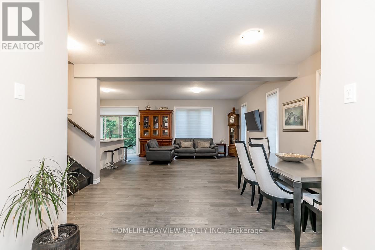 1051 WRIGHT DR