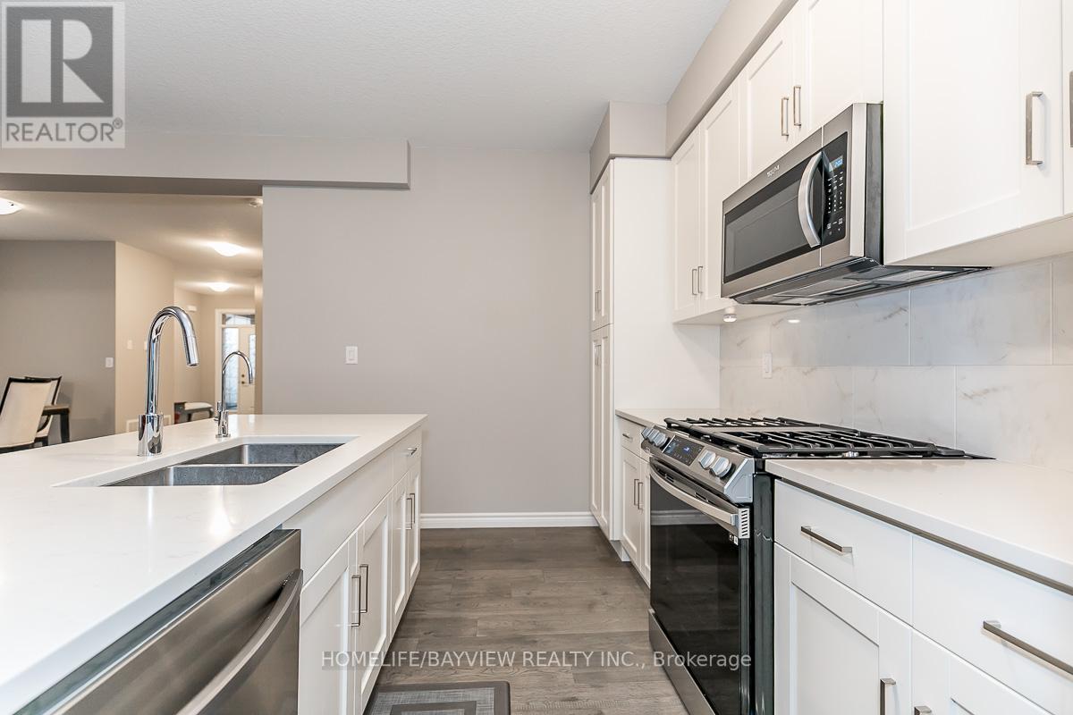 1051 WRIGHT DR