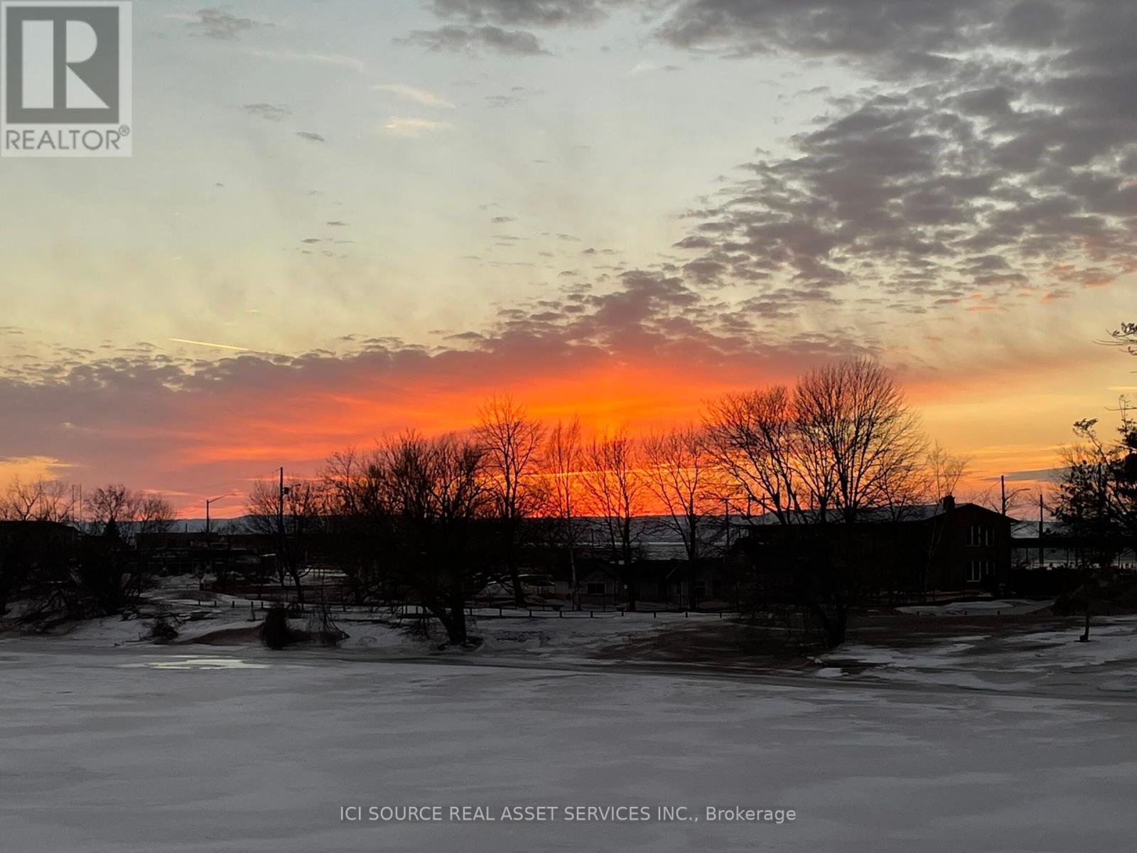 #9 -64 RIVER RD E, #9