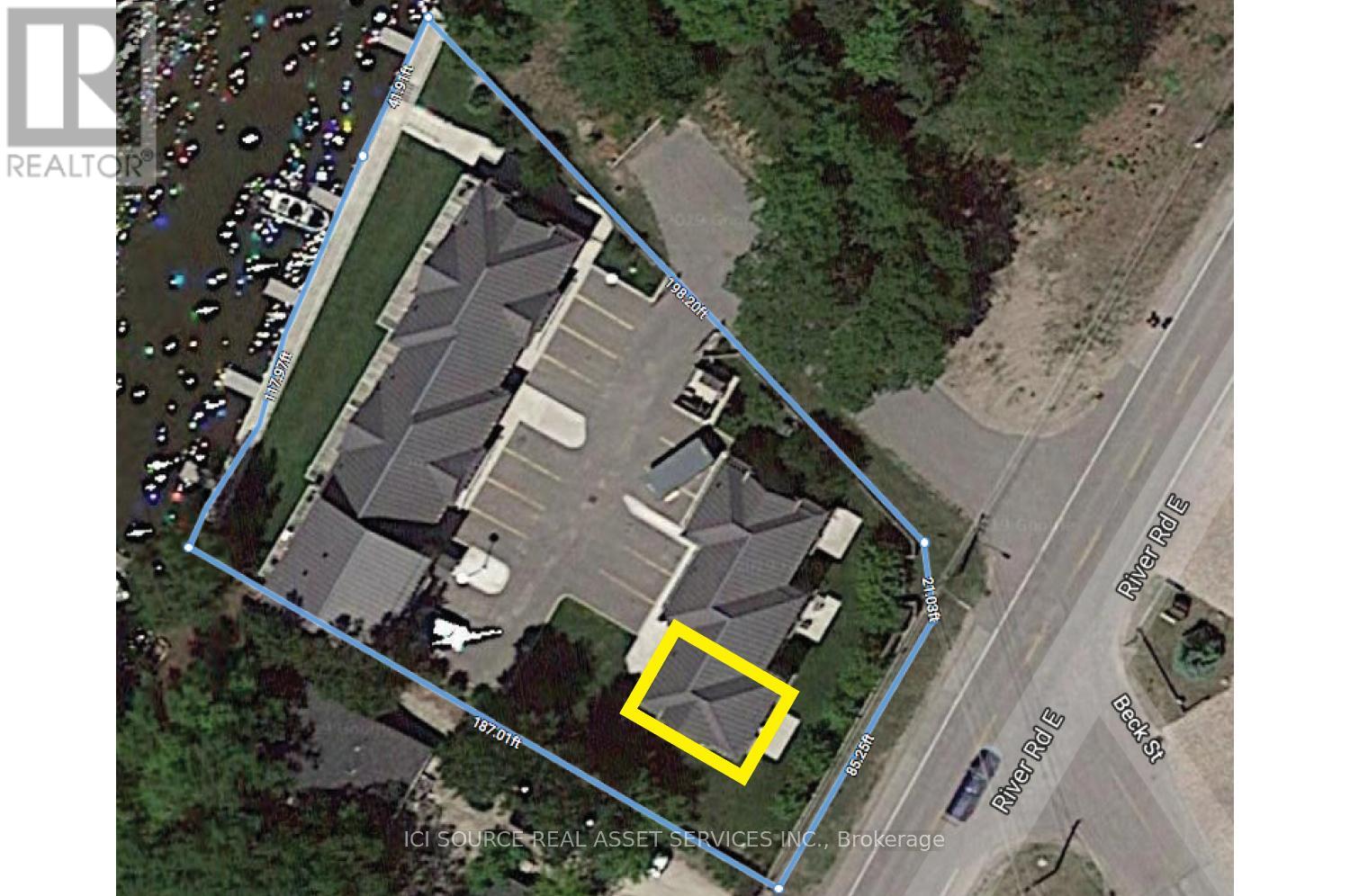 #9 -64 RIVER RD E, #9