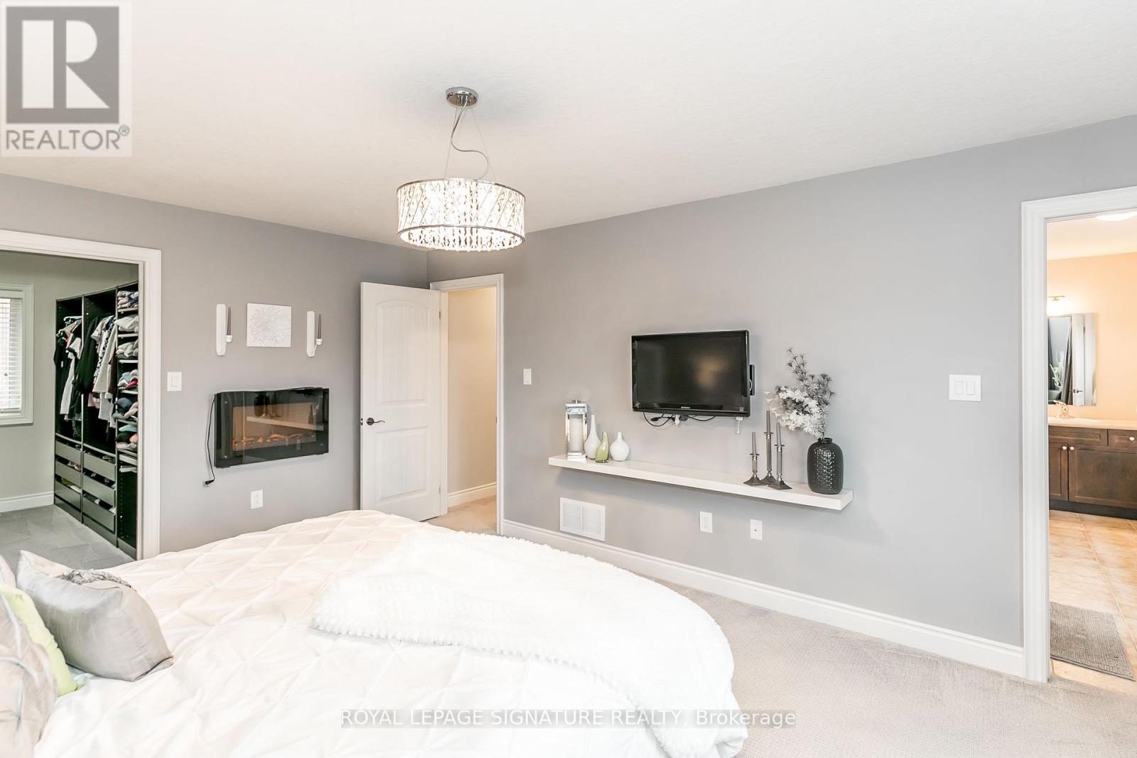 1904 ELANA DR