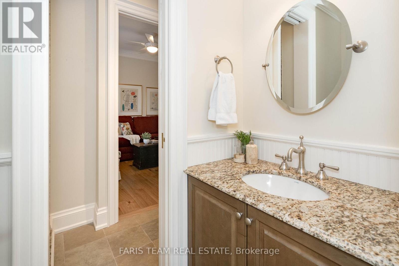 #705 -40 TROTT BLVD, #705