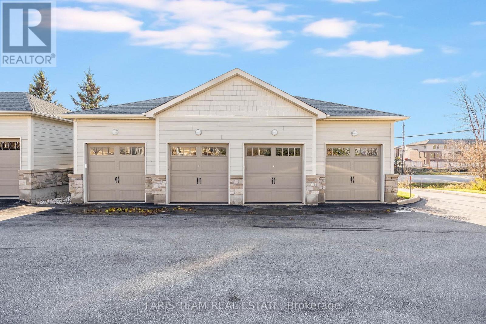 #705 -40 TROTT BLVD, #705