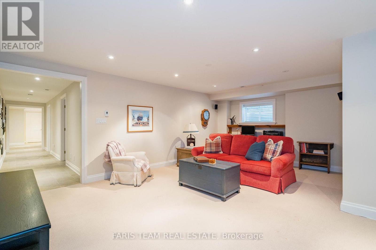 #705 -40 TROTT BLVD, #705