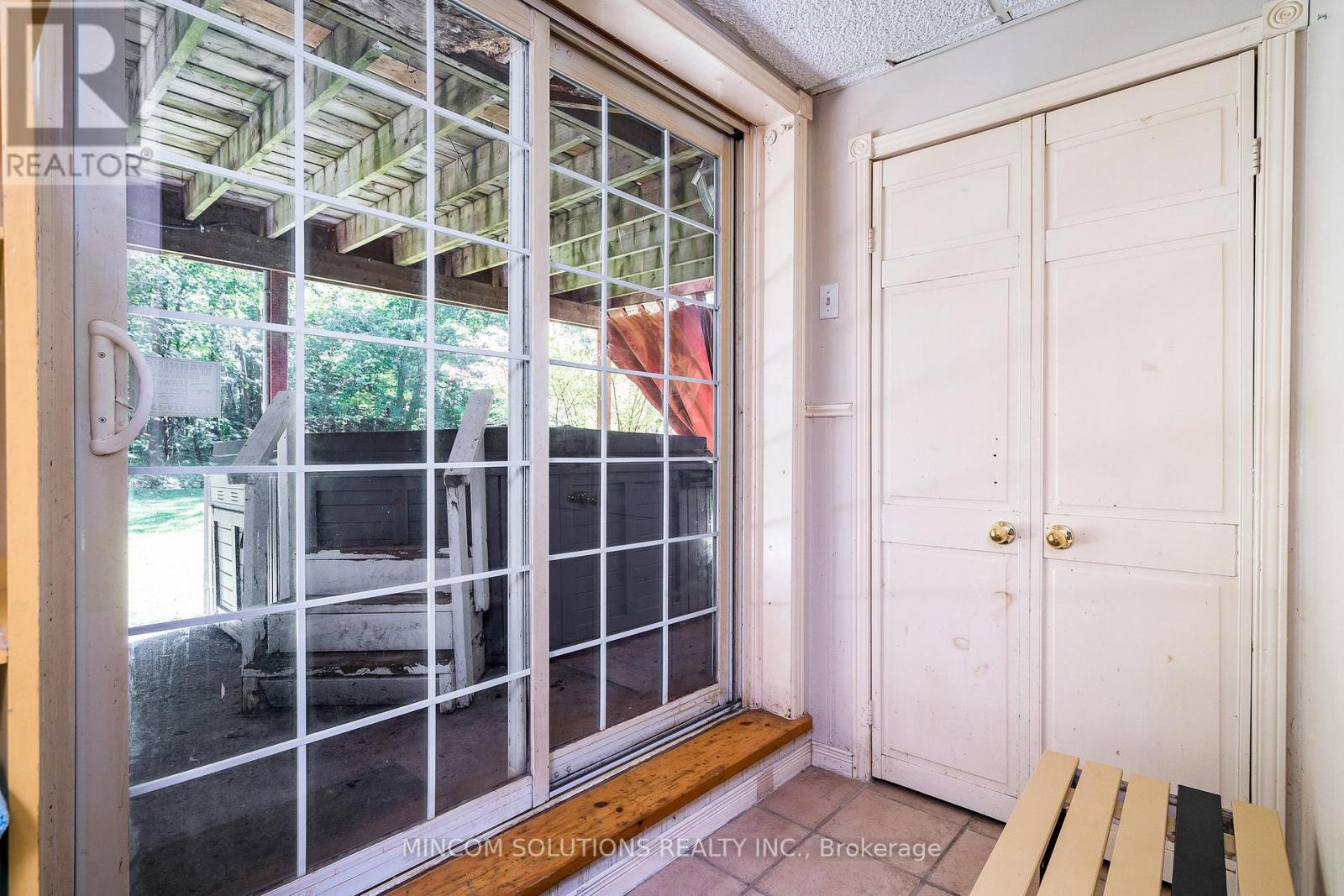169 ANTIGUA DR