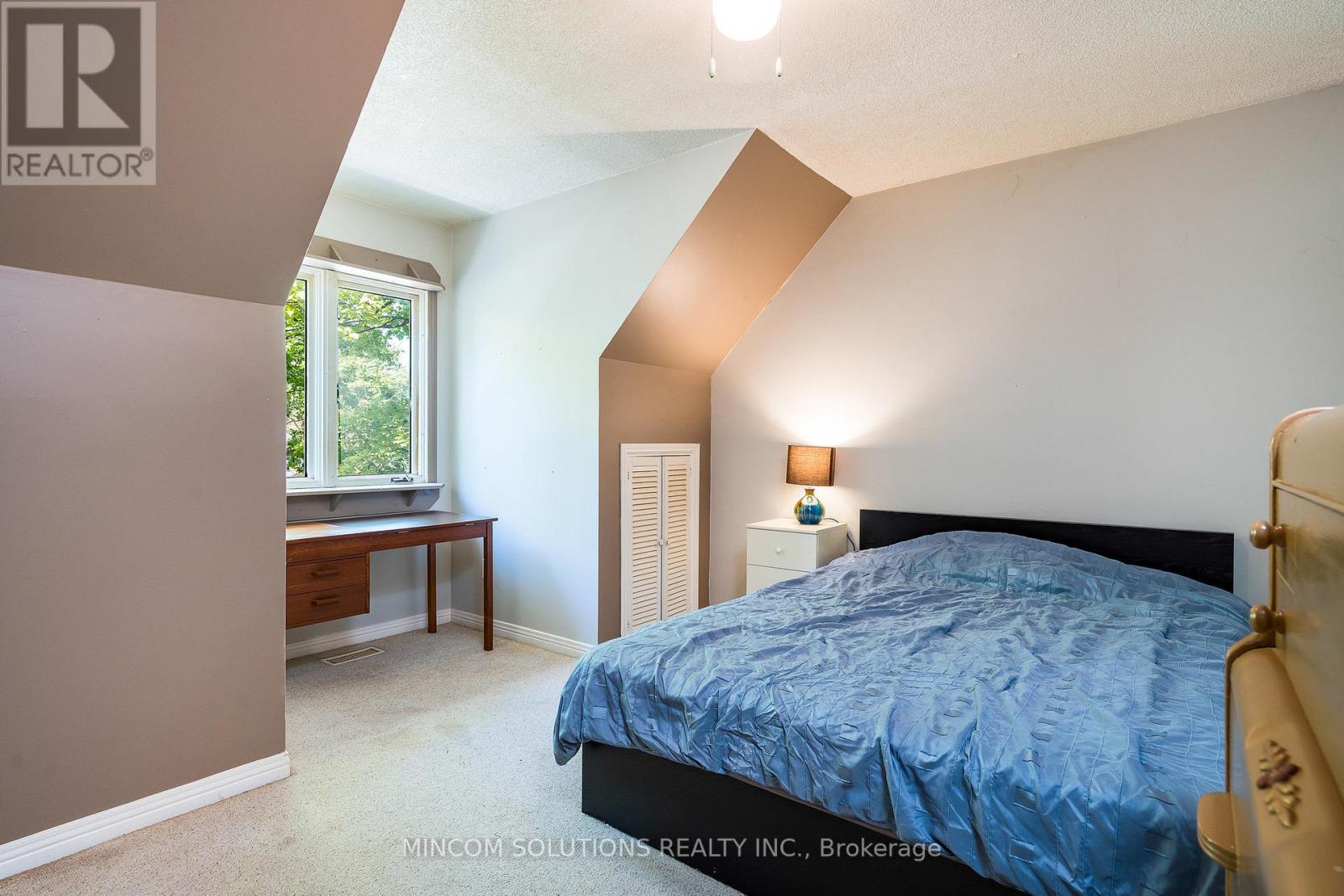 169 ANTIGUA DR