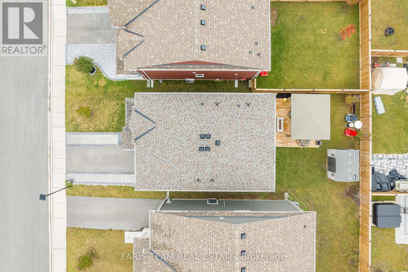 12 DUNES DR
