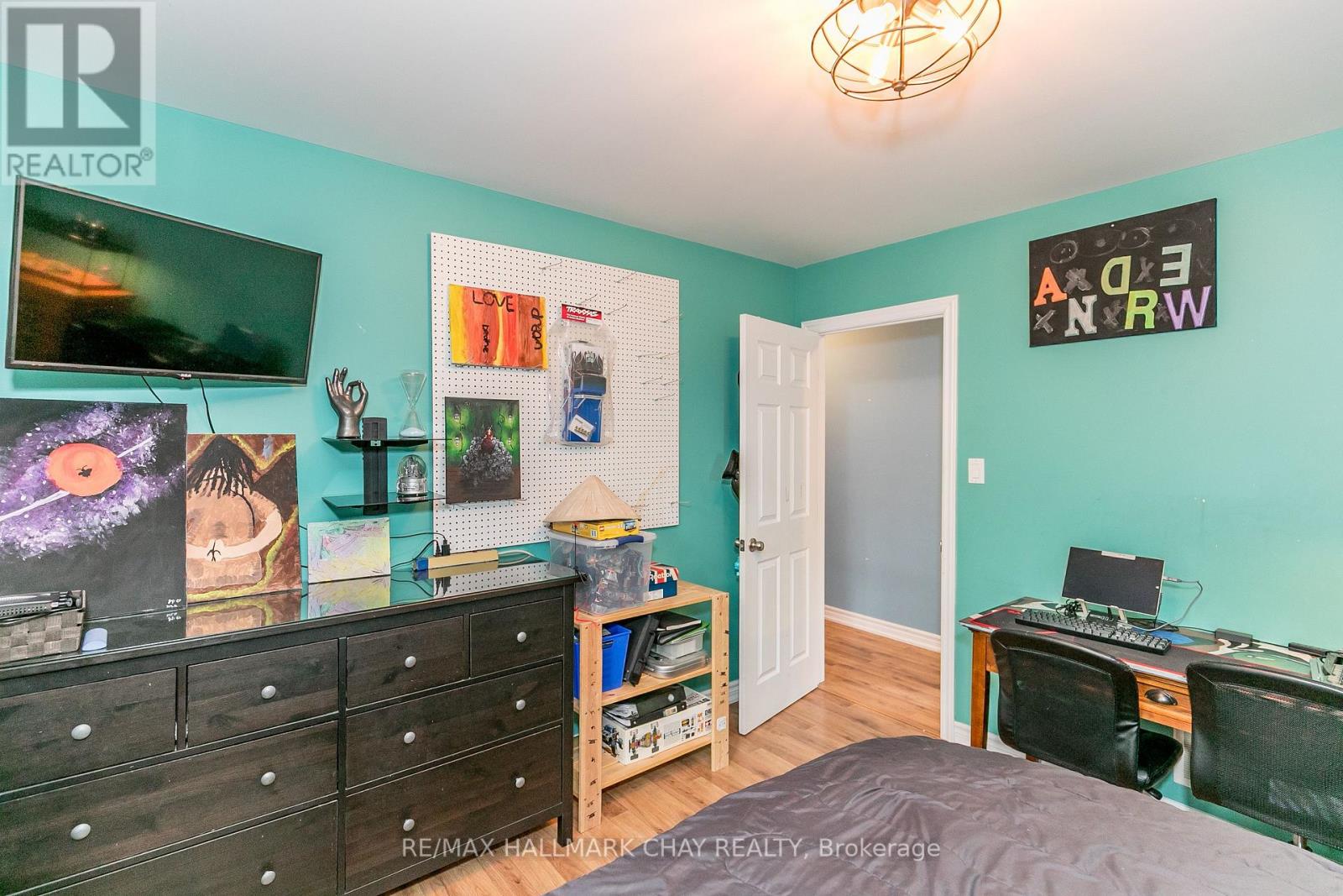11 ROSEMARY RD