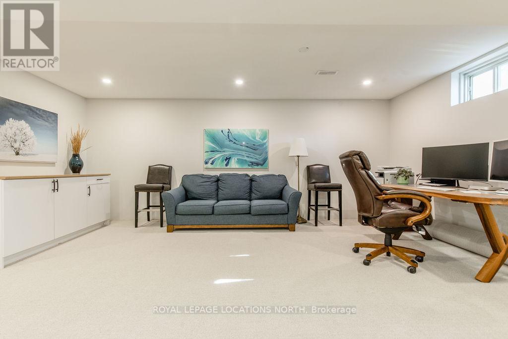 127 WASAGA SANDS DR