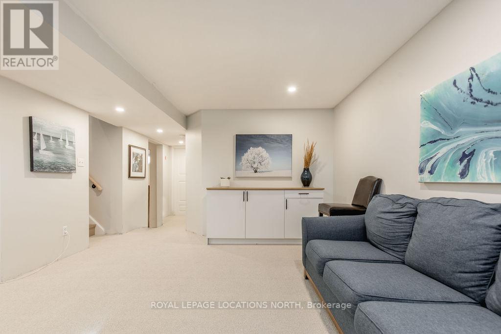 127 WASAGA SANDS DR