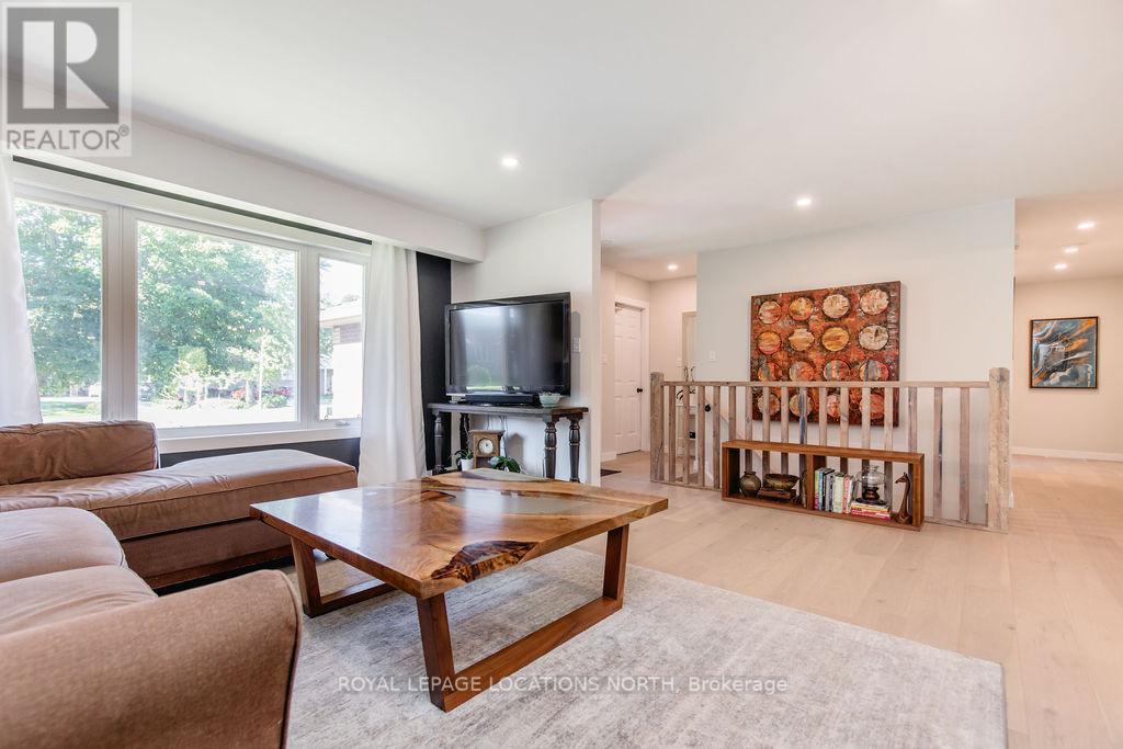 127 WASAGA SANDS DR