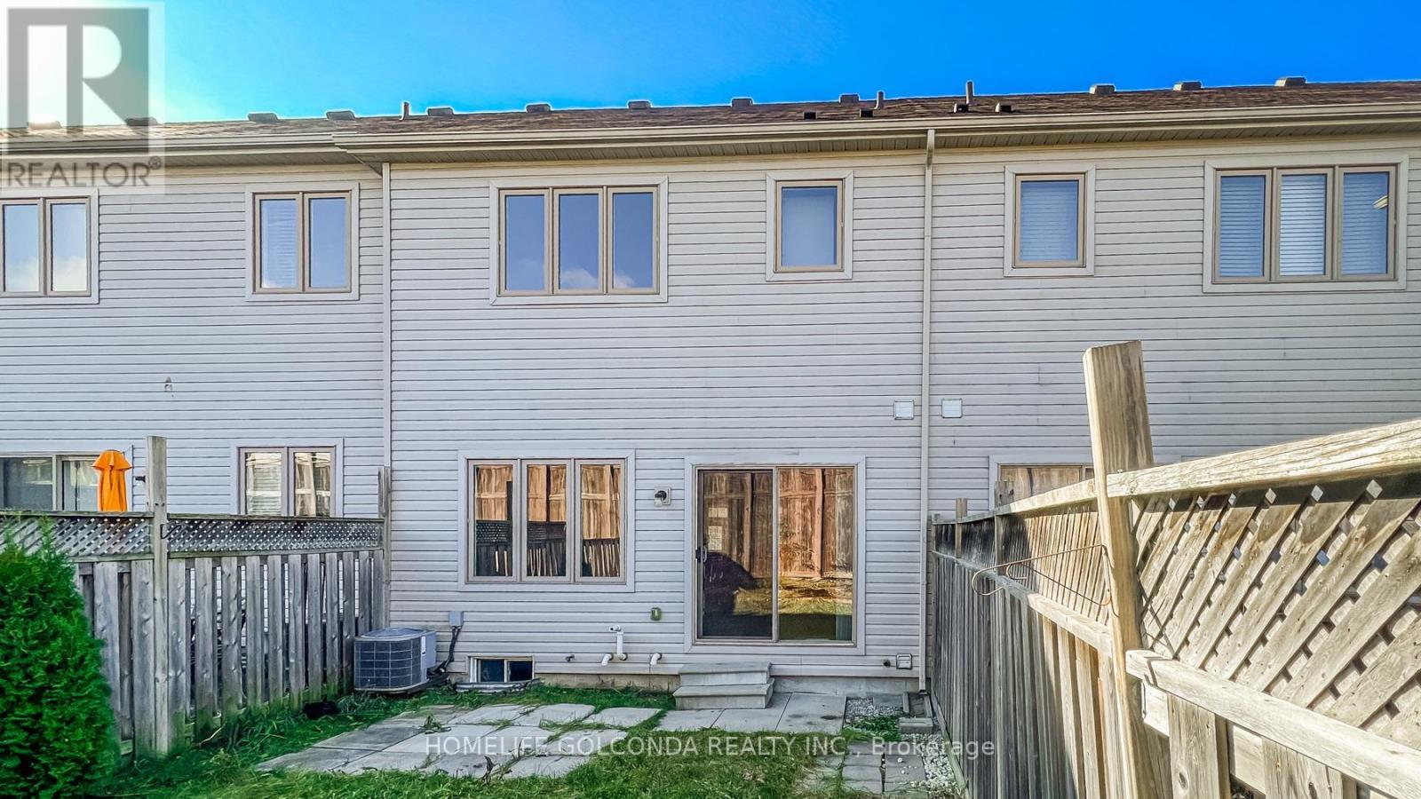 52 PEARCEY CRES