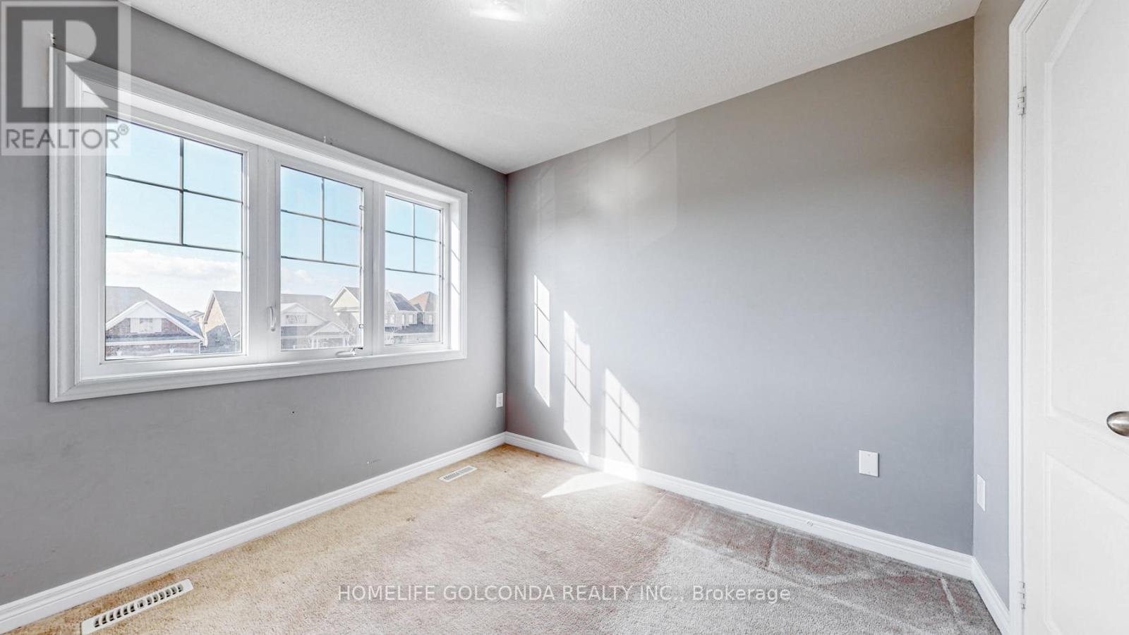52 PEARCEY CRES