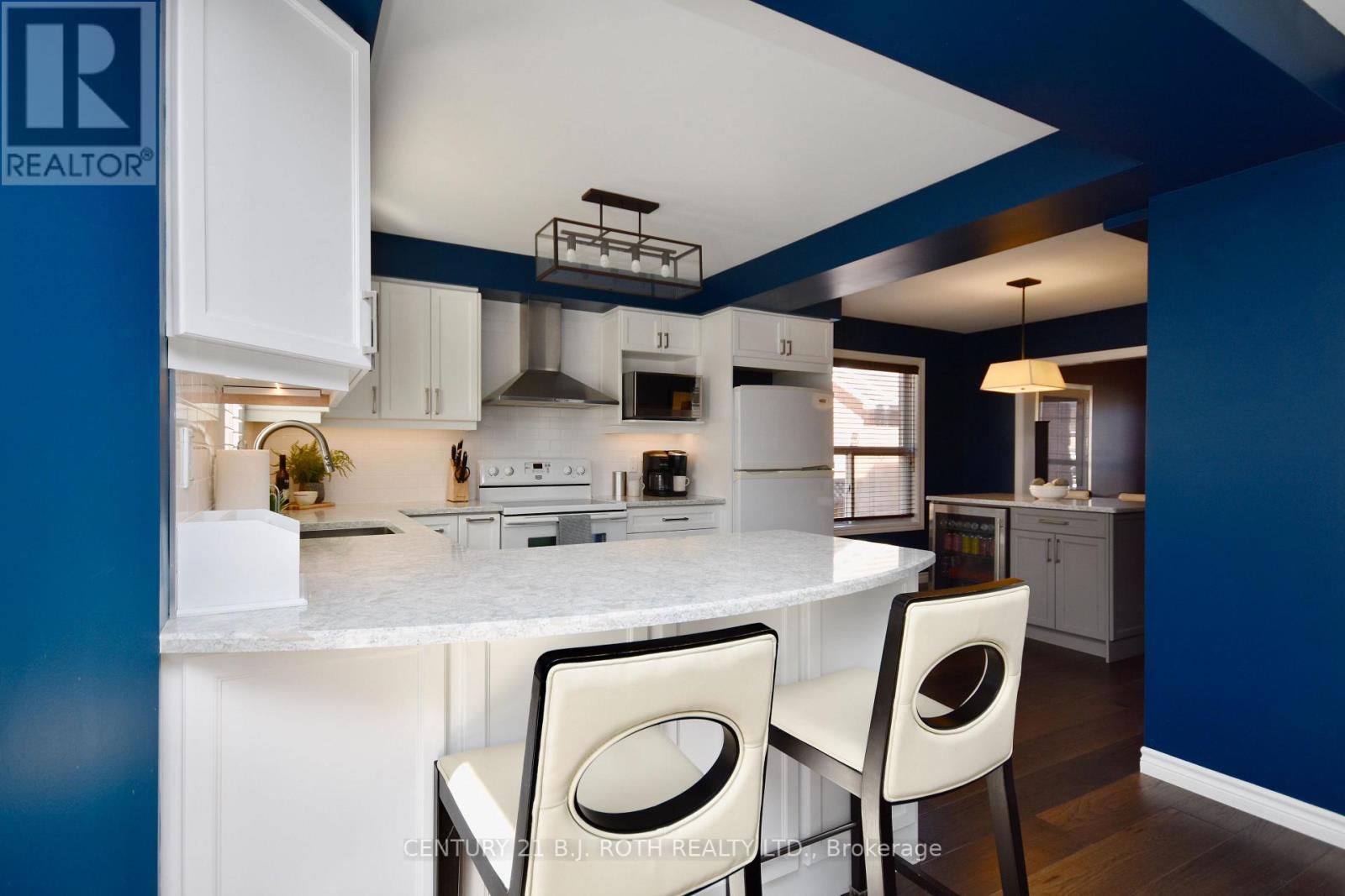 173 HURST DR
