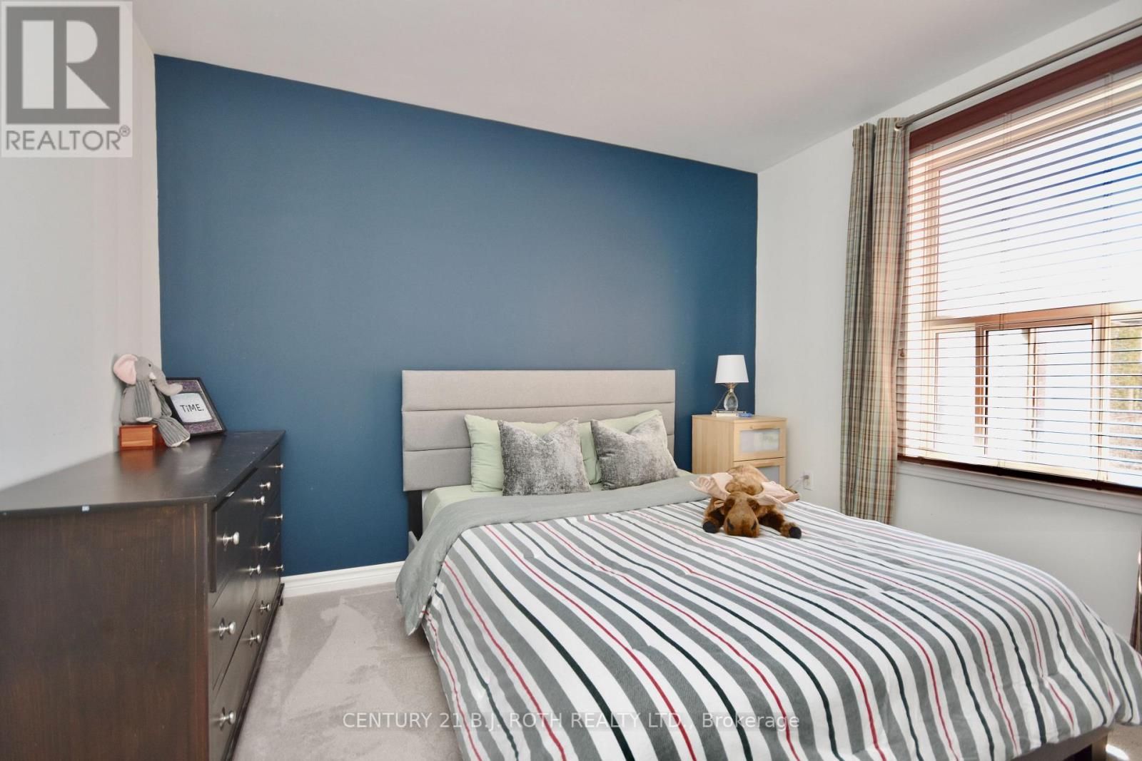 173 HURST DR