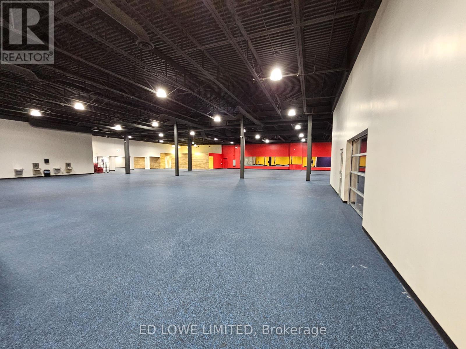 #101 -110 DUNLOP ST W, #101