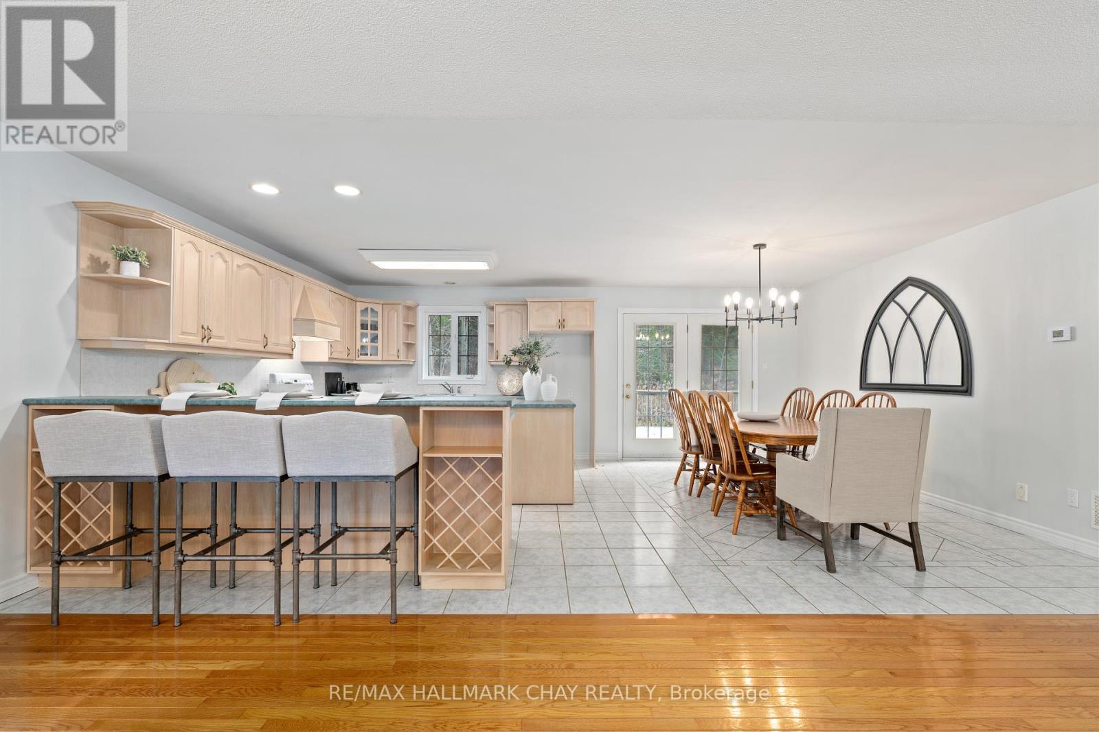 3 ANDREW CRT