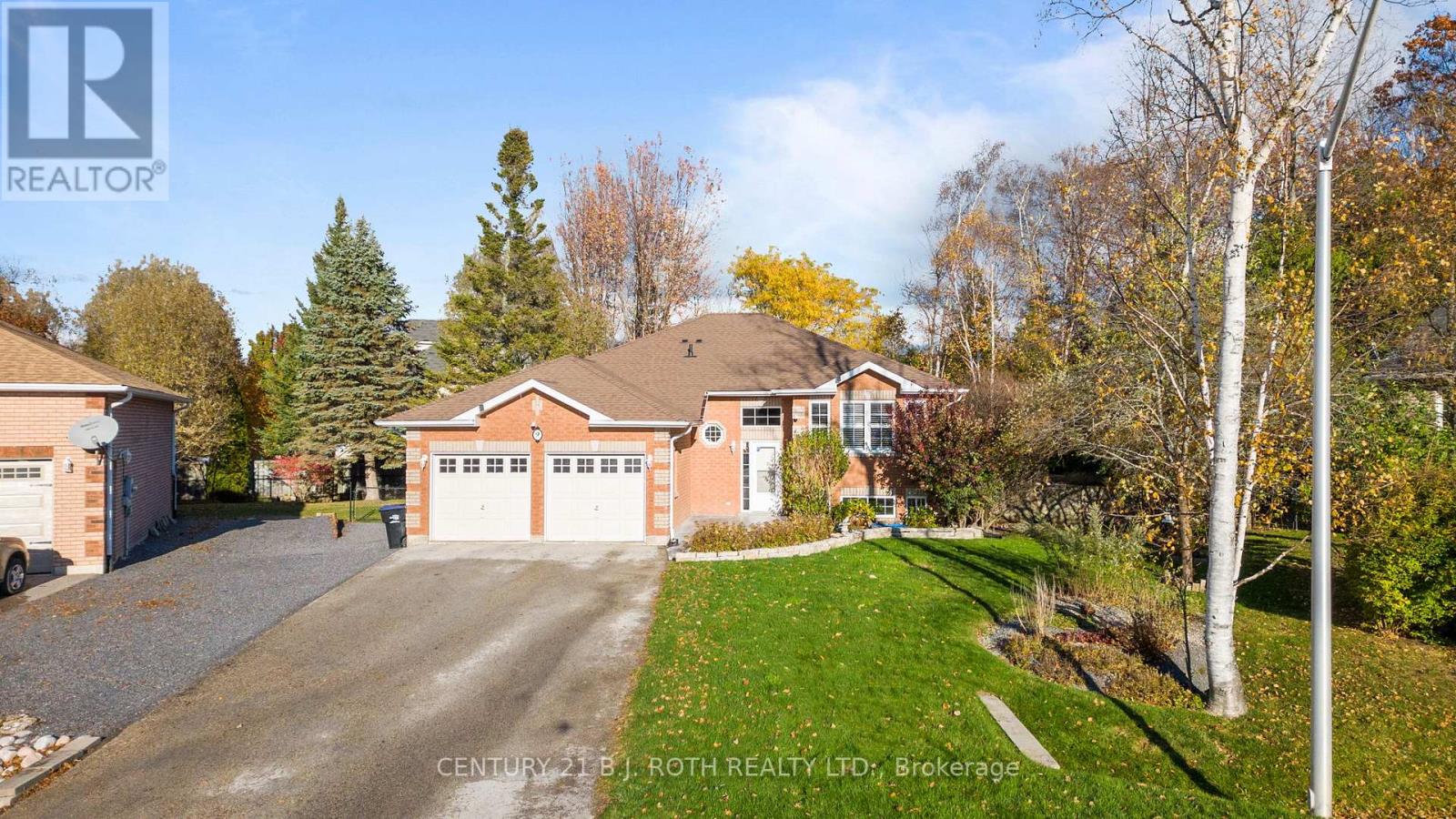 9 KENWELL CRT