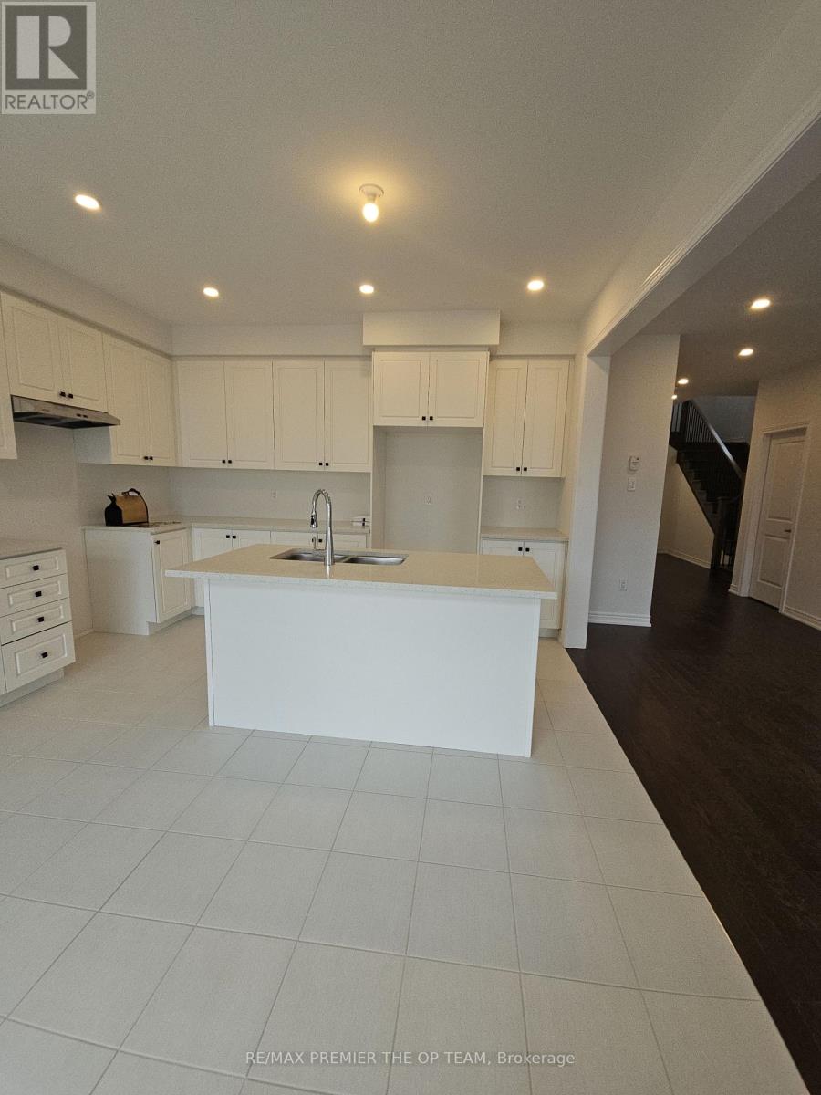 5 ABBEY CRES