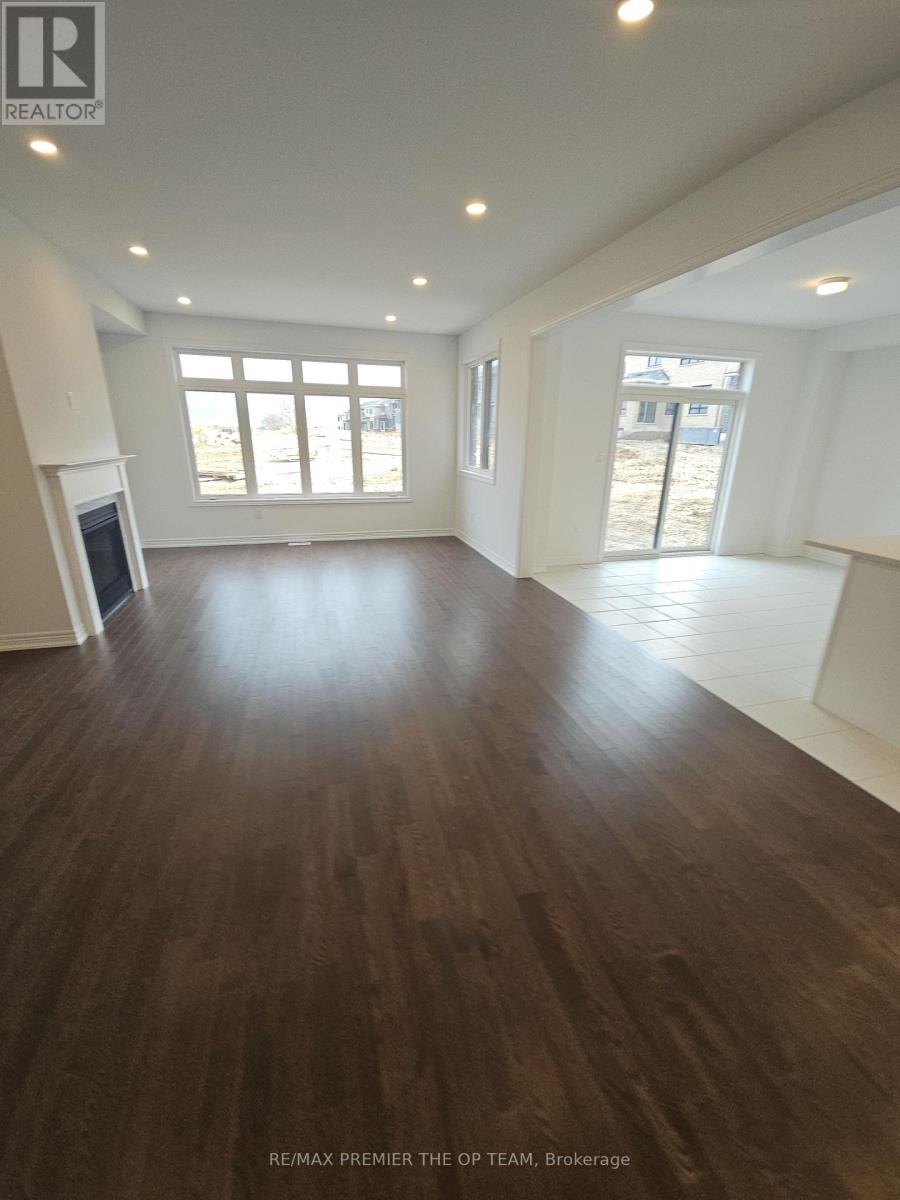 5 ABBEY CRES