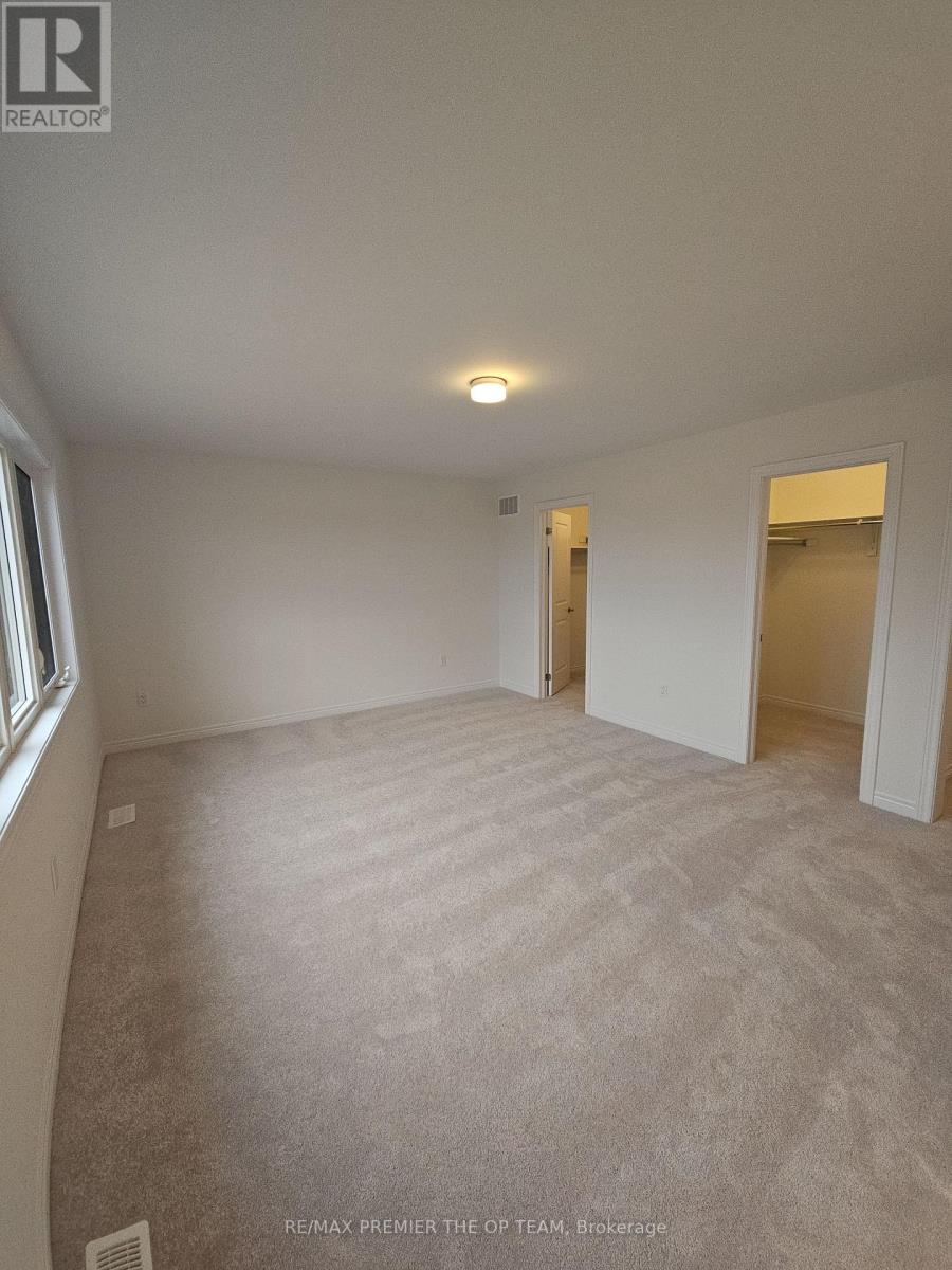 5 ABBEY CRES