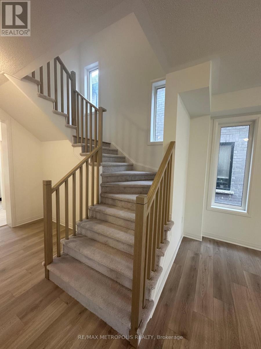 #MAIN -34 COPPERHILL HTS, #Main