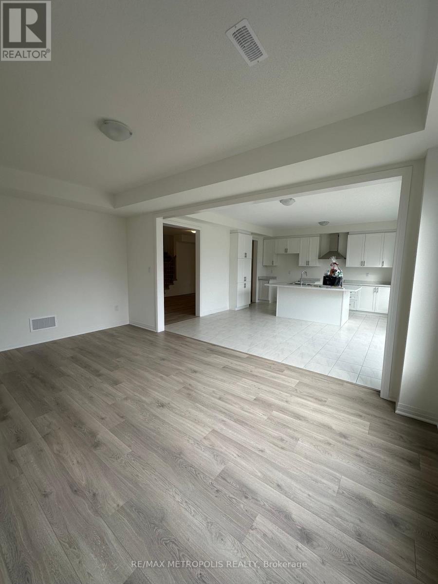 #MAIN -34 COPPERHILL HTS, #Main